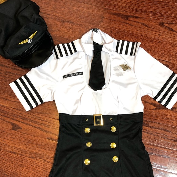 First Class Captain Costume from Spirit - Picture 2 of 16